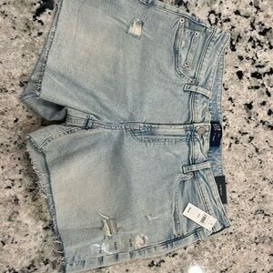 Gap Shorts 12/31 NWT